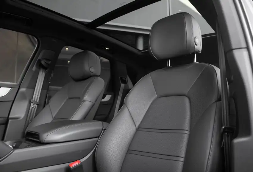 Porsche Cayenne E Hybrid - Originalfoto 2