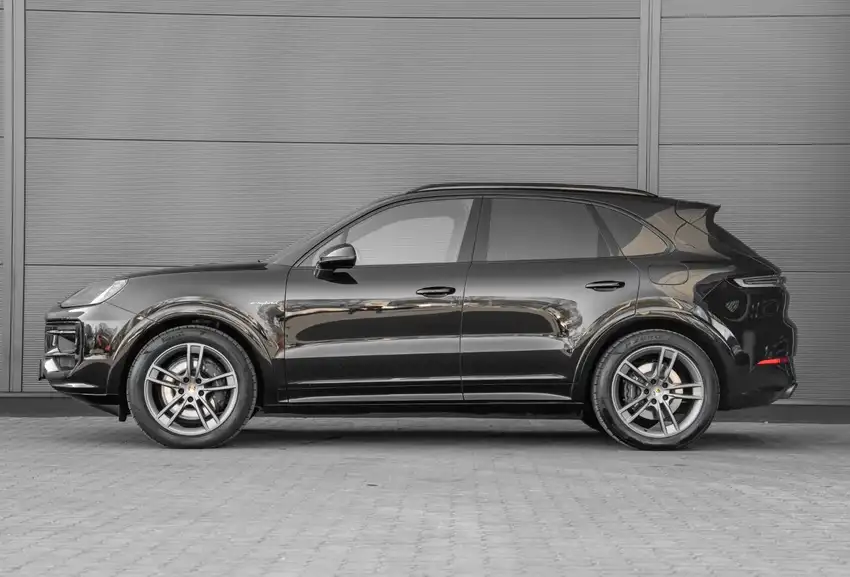 Porsche Cayenne E Hybrid - Originalfoto 3
