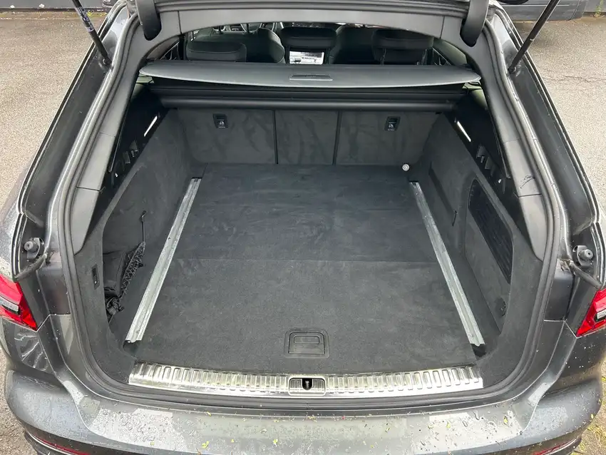 Audi A6 Avant 40 TDI Sport Quattro - Originalfoto 14