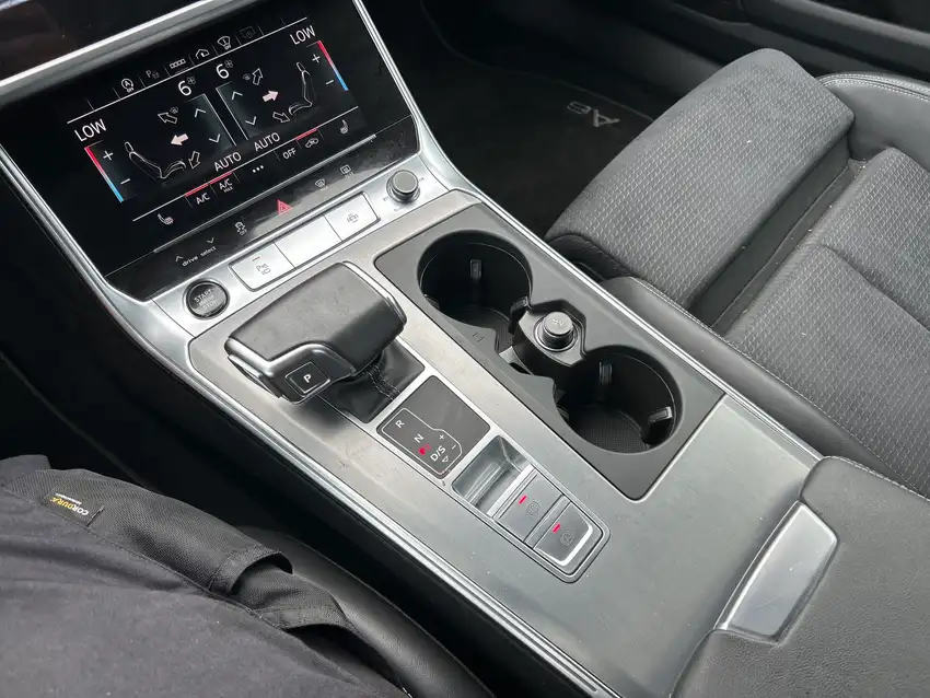 Audi A6 Avant 40 TDI Sport Quattro - Originalfoto 24