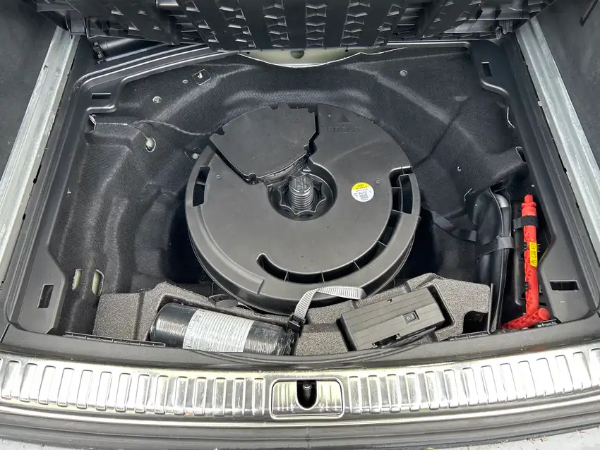 Audi A6 Avant 40 TDI Sport Quattro - Originalfoto 31