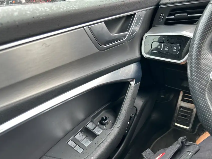 Audi A6 Avant 40 TDI Sport Quattro - Originalfoto 33