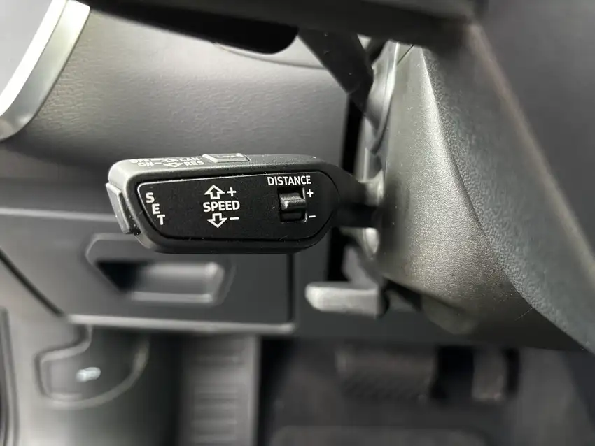 Audi A6 Limousine 50 TFSI E Sport S Tron - Originalfoto 26
