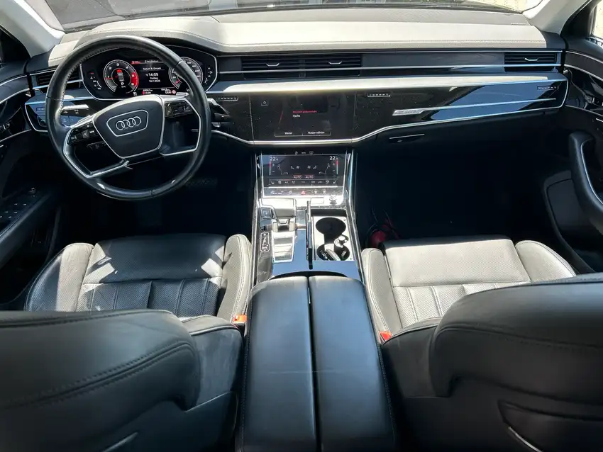Audi A8 30 TDI Quattro - Originalfoto 18