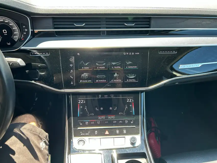 Audi A8 30 TDI Quattro - Originalfoto 19