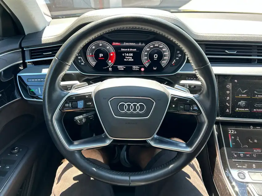 Audi A8 30 TDI Quattro - Originalfoto 24