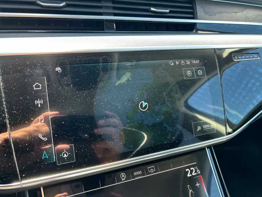 Audi A8 30 TDI Quattro - Originalfoto 29