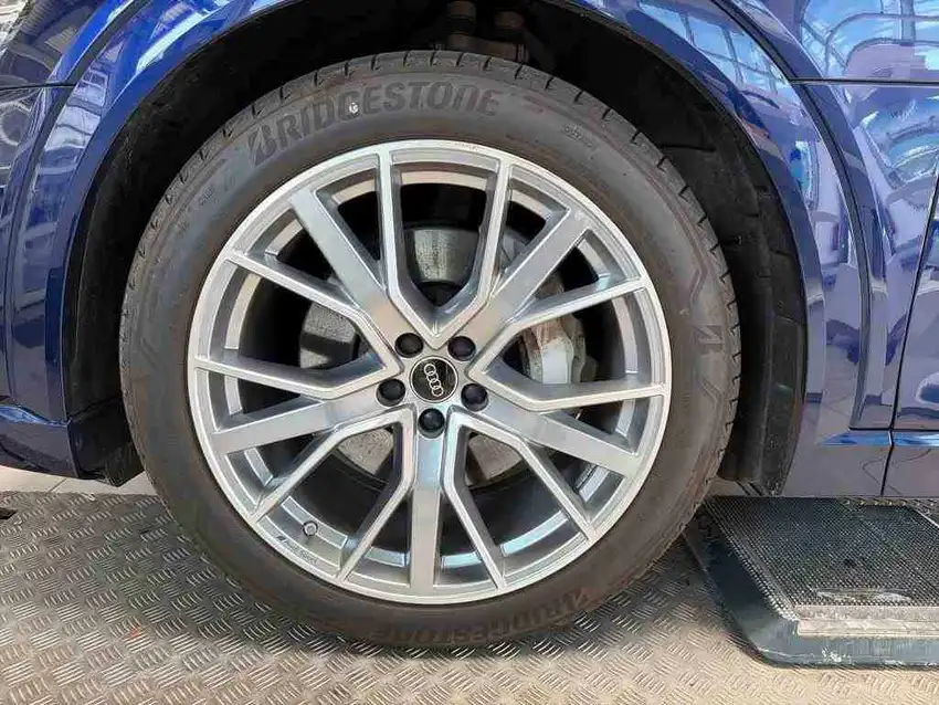 Audi e-tron 55 S Line Quattro - Originalfoto 2