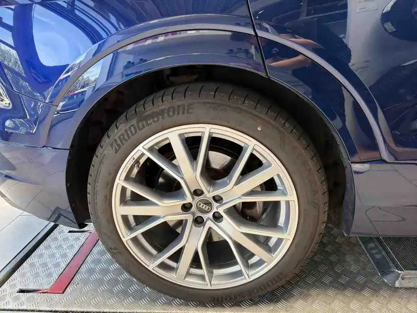 Audi e-tron 55 S Line Quattro - Originalfoto 15