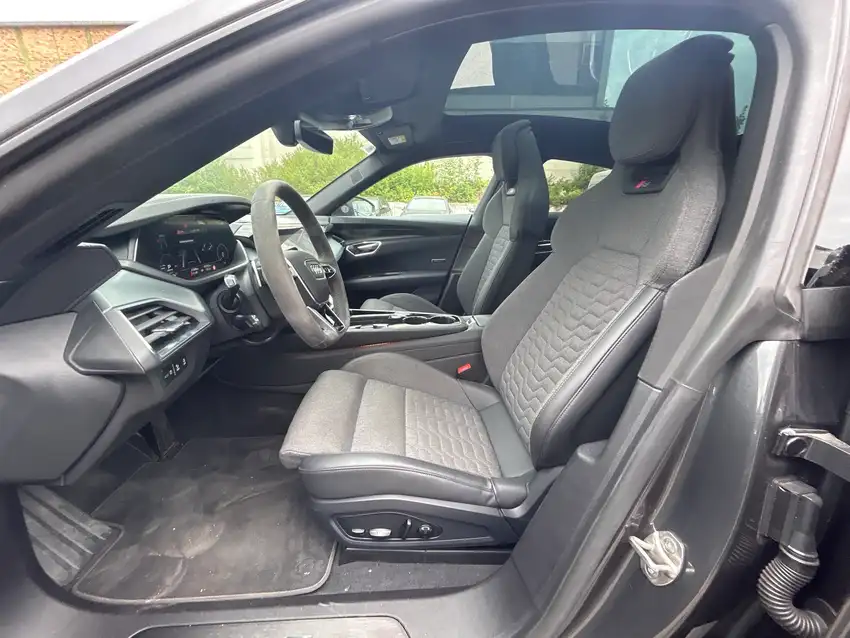 Audi e-tron Gt Basis Quattro - Originalfoto 16