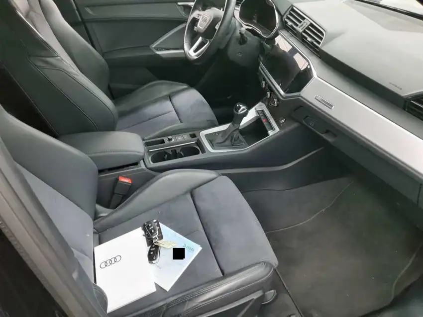 Audi Q3 Sportback 45 14 TFSI E S Line S - Originalfoto 13
