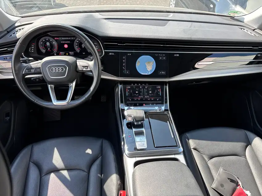 Audi Q7 55 TFSI Quattro S Line - Originalfoto 18