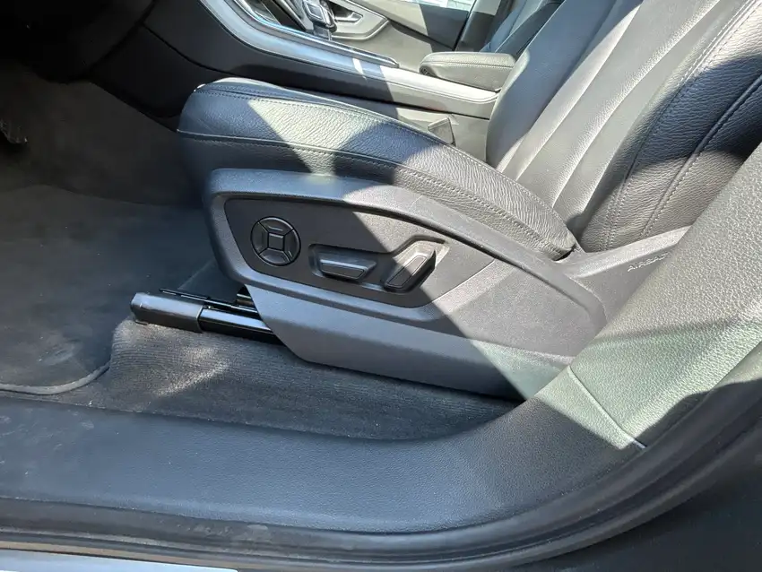 Audi Q7 55 TFSI Quattro S Line - Originalfoto 29