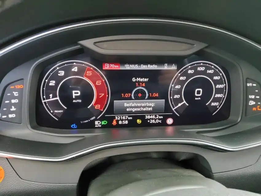 Audi RS 6 Avant 4.0 TFSI tiptronic quattro - Originalfoto 12
