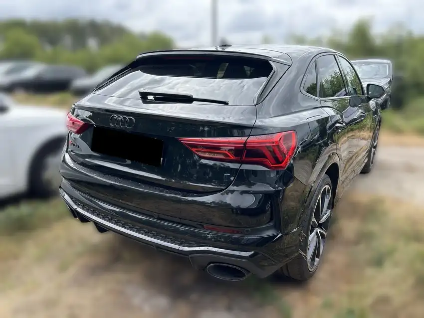 Audi RS Q3 Sportback 2.5 TFSI quattro - Originalfoto 3