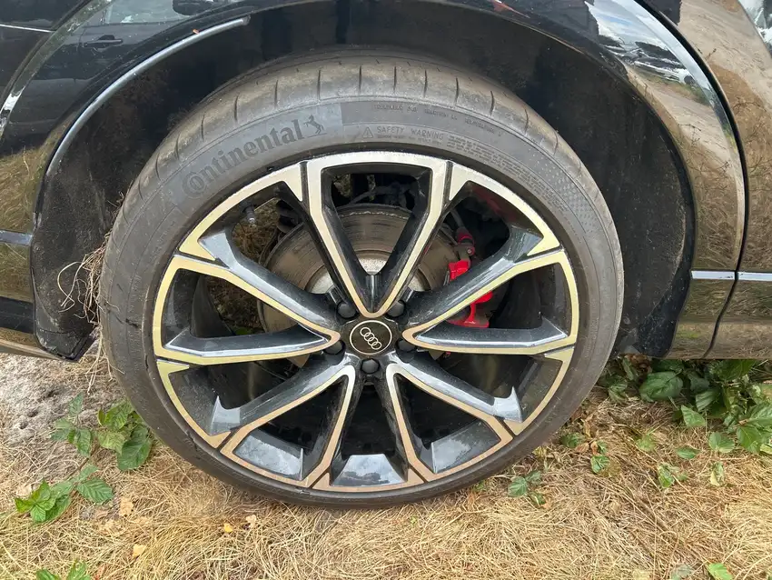 Audi RS Q3 Sportback 2.5 TFSI quattro - Originalfoto 9
