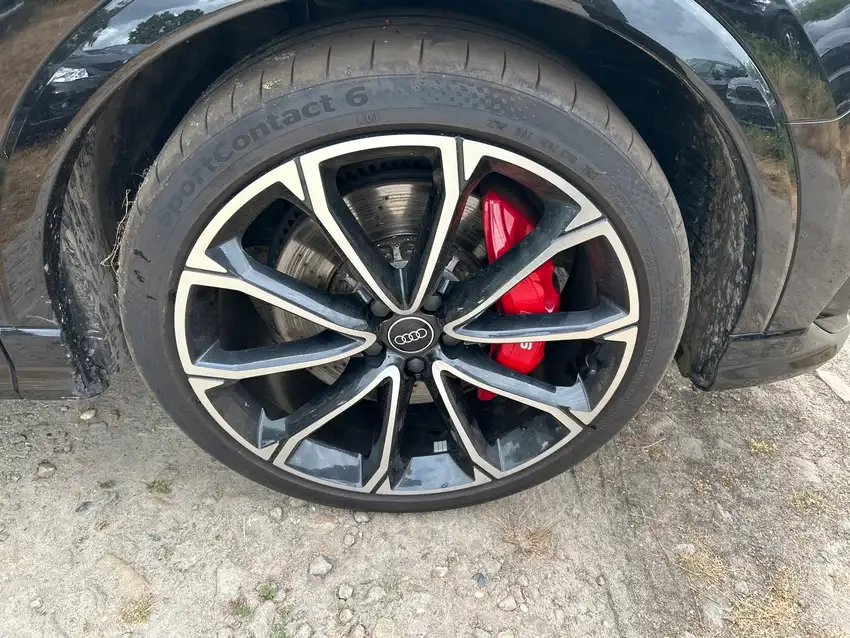 Audi RS Q3 Sportback 2.5 TFSI quattro - Originalfoto 10