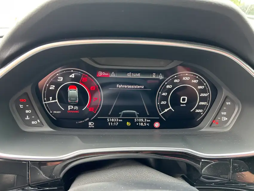 Audi RS Q3 Sportback 2.5 TFSI quattro - Originalfoto 15
