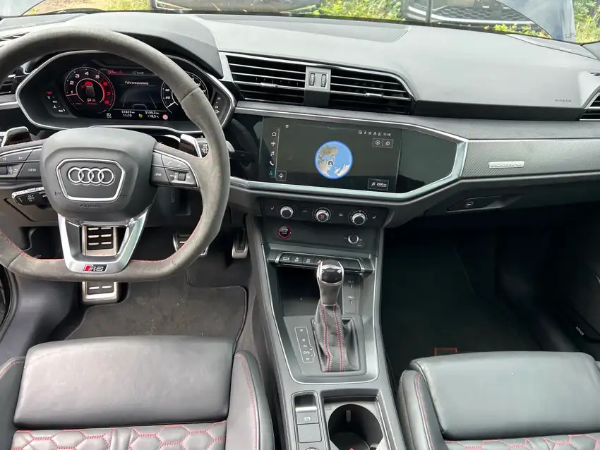 Audi RS Q3 Sportback 2.5 TFSI quattro - Originalfoto 18