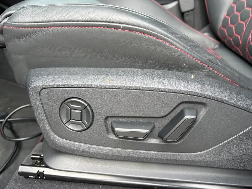 Audi RS Q3 Sportback 2.5 TFSI quattro - Originalfoto 25
