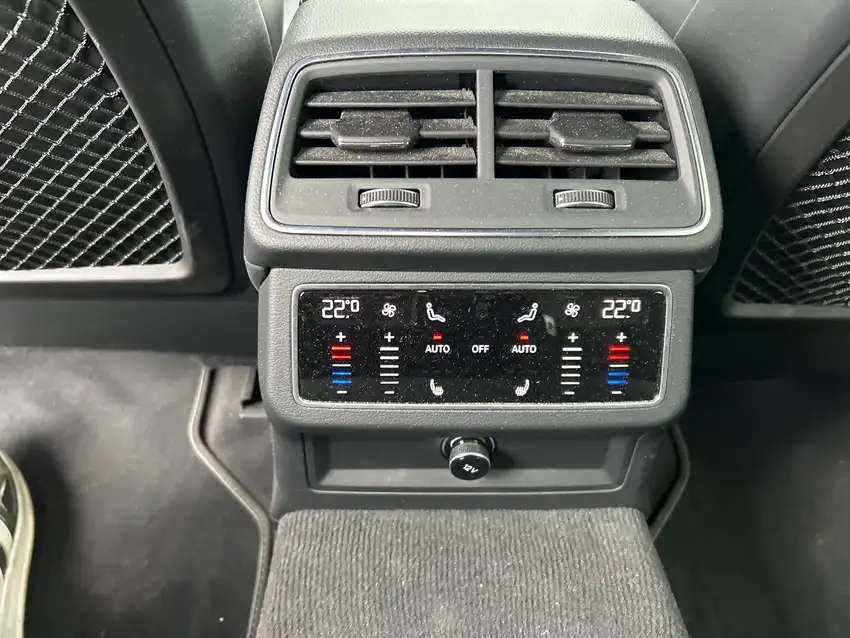 Audi S7 Sportback 3.0 TDI quattro - Originalfoto 31