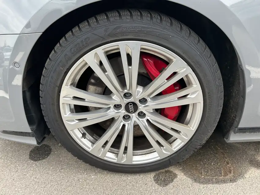 Audi S8 4.0 TFSI quattro - Originalfoto 7