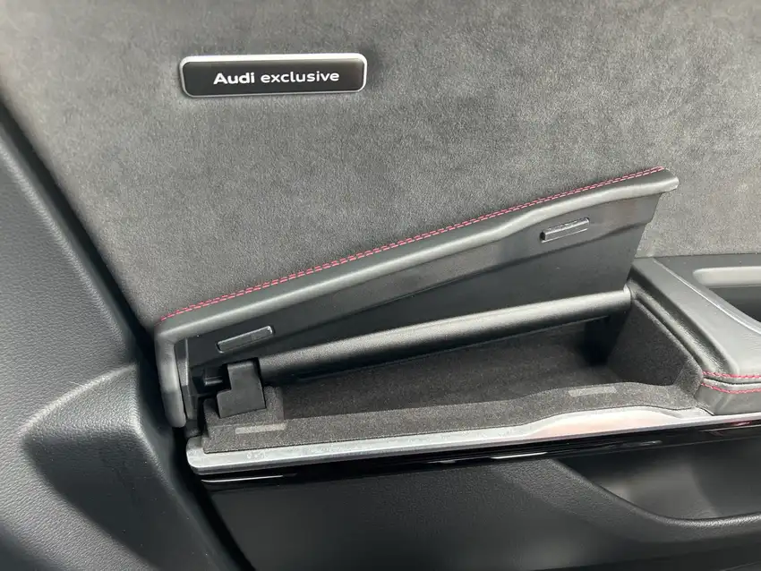Audi S8 4.0 TFSI quattro - Originalfoto 25