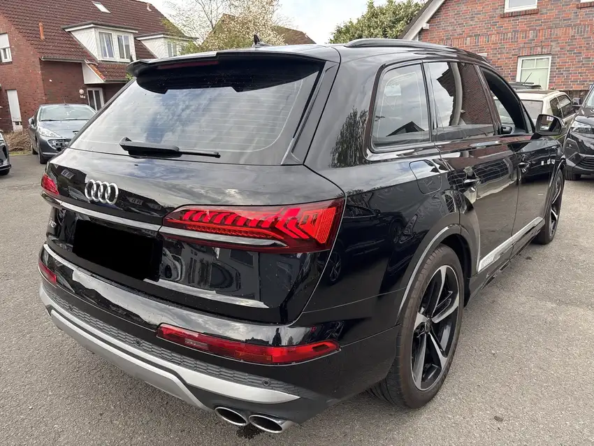 Audi SQ7 4.0 TFSI quattro - Originalfoto 3