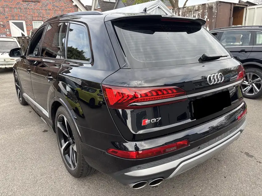 Audi SQ7 4.0 TFSI quattro - Originalfoto 4