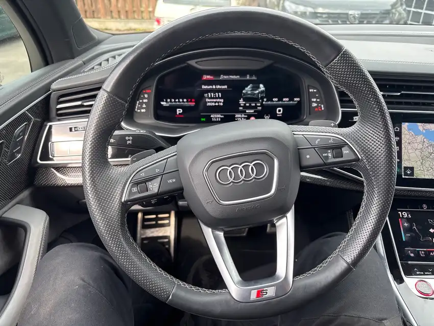 Audi SQ7 4.0 TFSI quattro - Originalfoto 24
