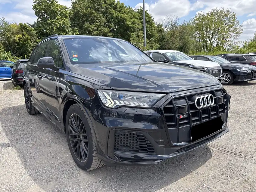 Audi SQ7 4.0 TFSI quattro 7-Sitzer - Originalfoto 2