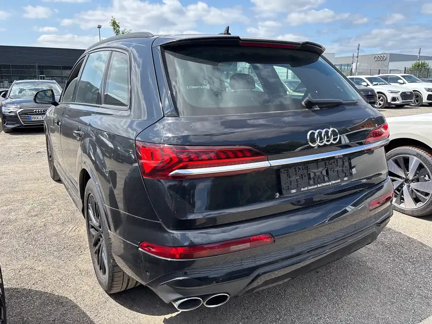 Audi SQ7 4.0 TFSI quattro 7-Sitzer - Originalfoto 4