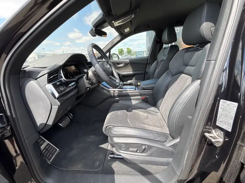 Audi SQ7 4.0 TFSI quattro 7-Sitzer - Originalfoto 16