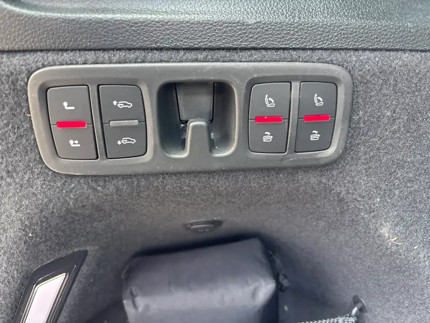 Audi SQ7 4.0 TFSI quattro 7-Sitzer - Originalfoto 22