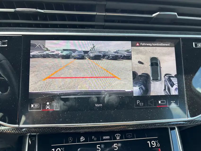 Audi SQ7 4.0 TFSI quattro 7-Sitzer - Originalfoto 32