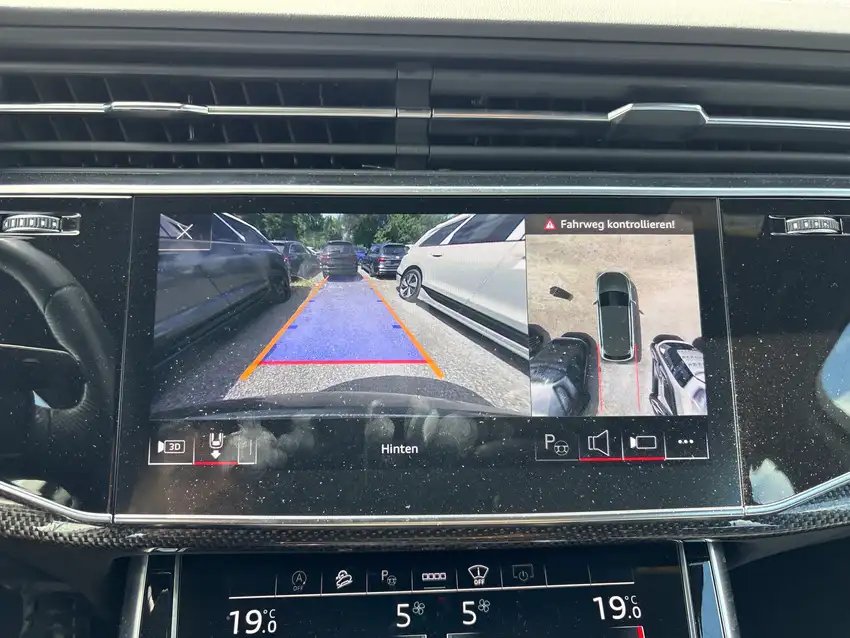 Audi SQ7 4.0 TFSI quattro 7-Sitzer - Originalfoto 33