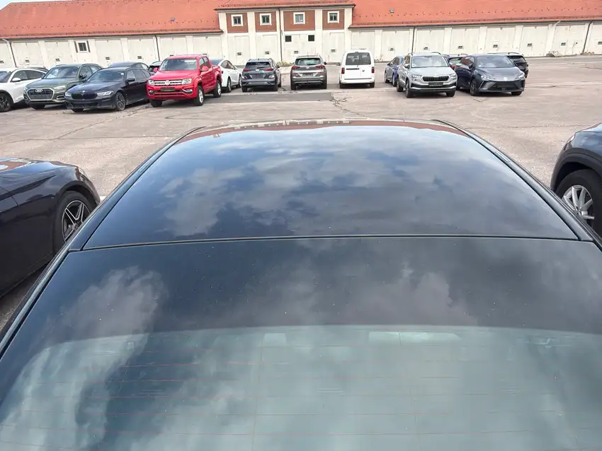 Mercedes-Benz EQE 300 - Originalfoto 6