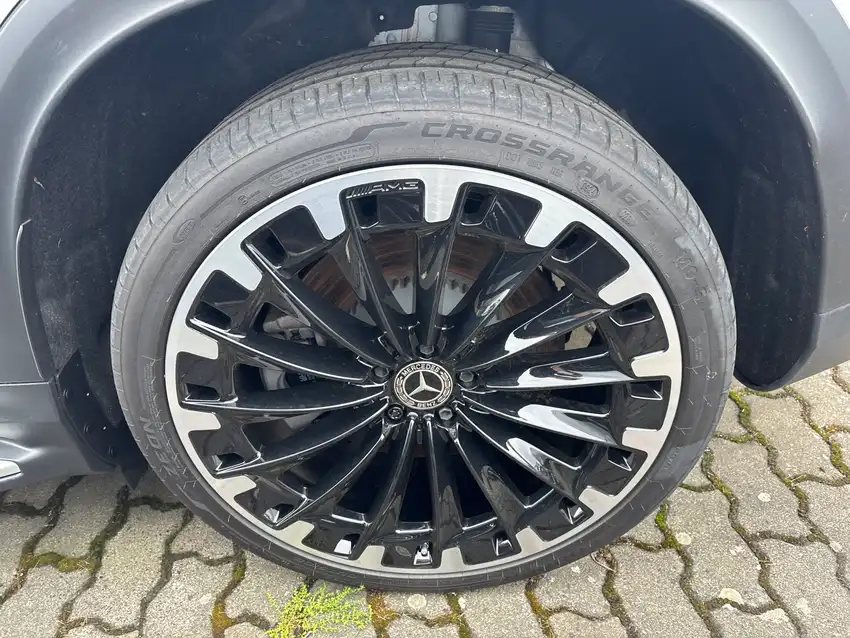 Mercedes-Benz EQE 350 4MATIC - Originalfoto 8