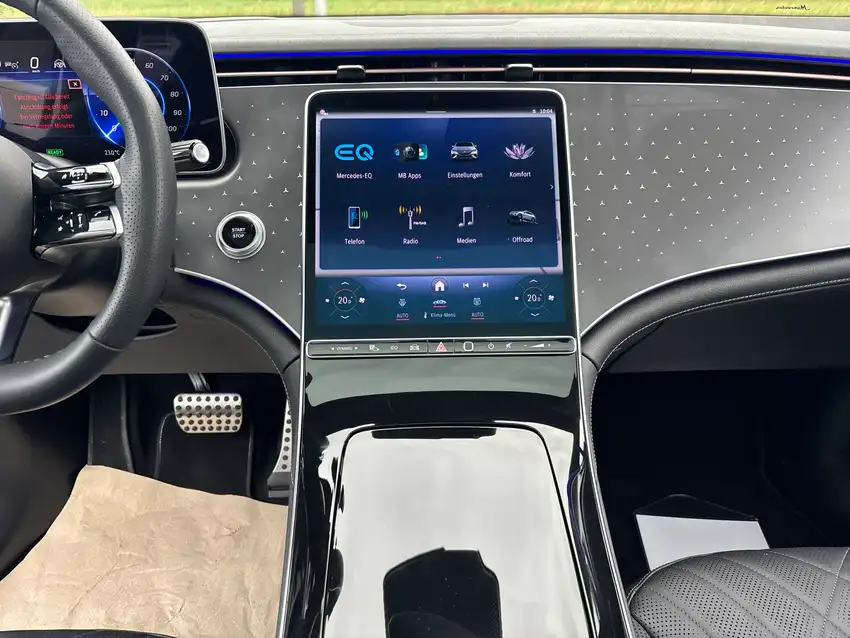 Mercedes-Benz EQE 350 4MATIC - Originalfoto 19