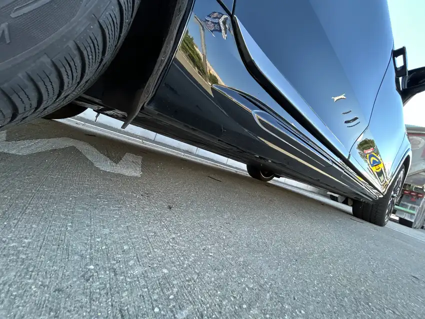 Mercedes-Benz EQS 450+ SUV - Originalfoto 11