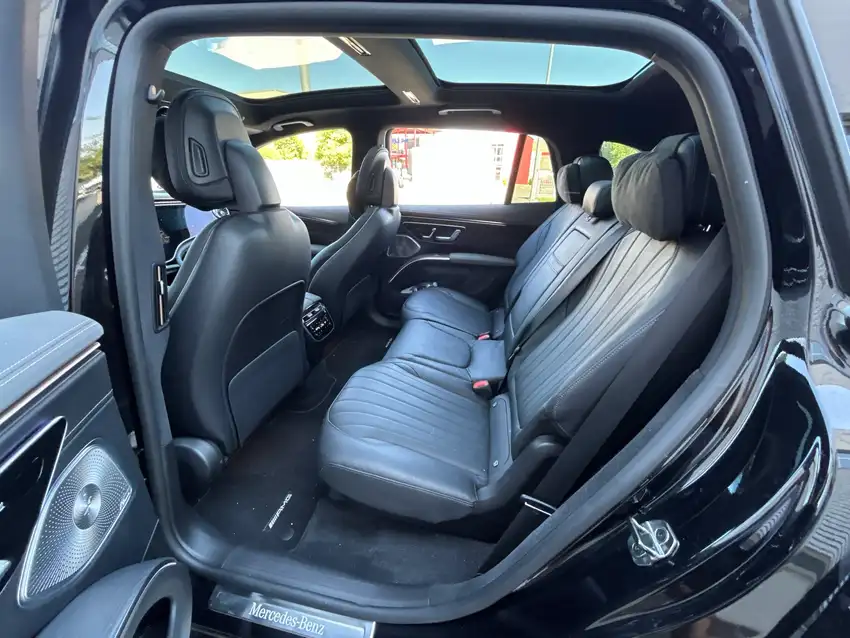 Mercedes-Benz EQS 450+ SUV - Originalfoto 16