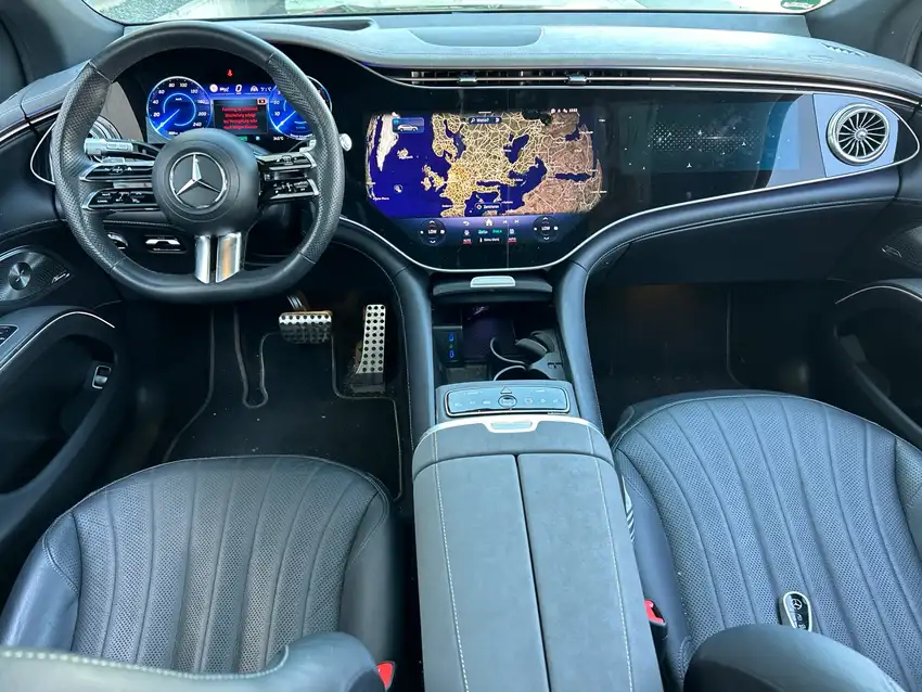 Mercedes-Benz EQS 450+ SUV - Originalfoto 17