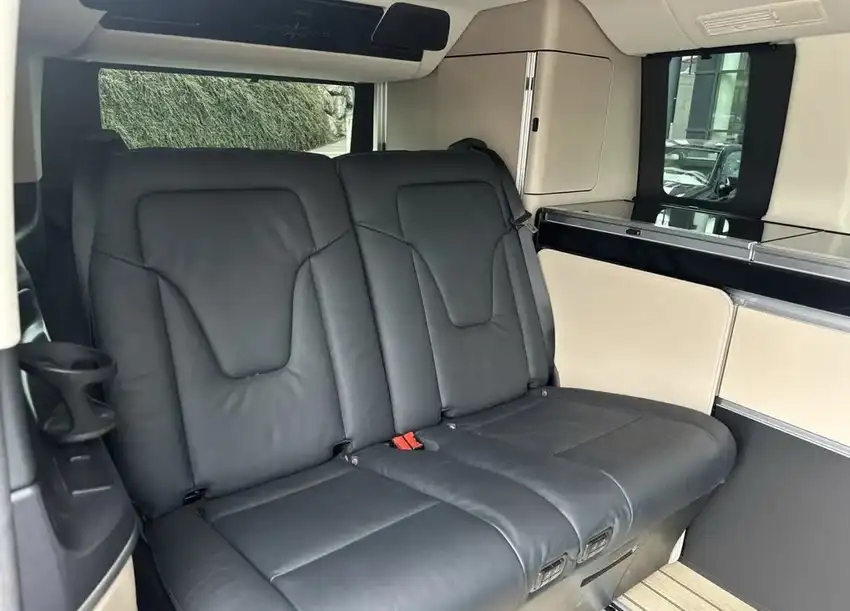 Mercedes-Benz Marco Polo 250 d 4MATIC - Originalfoto 15