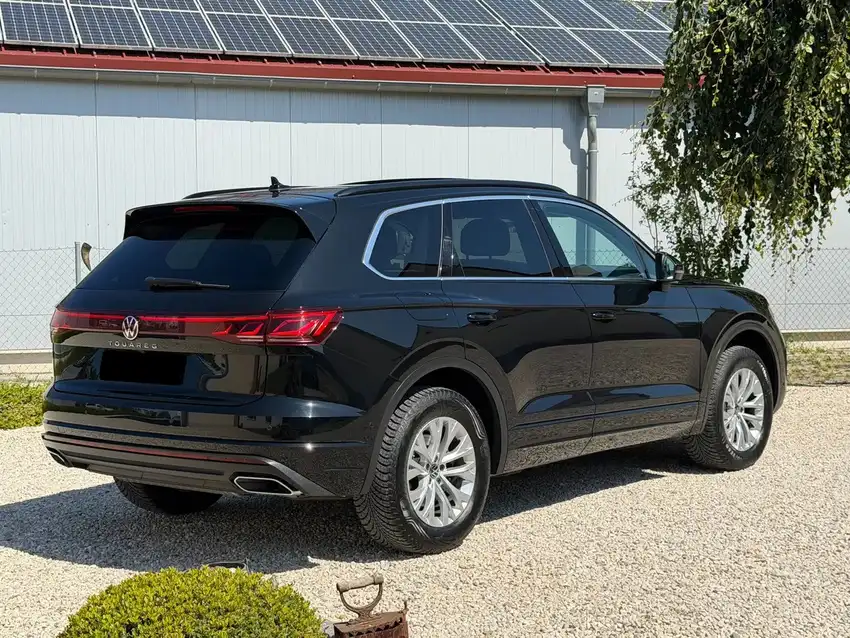 Volkswagen Touareg 3.0 V6 TDI Elegance - Originalfoto 5