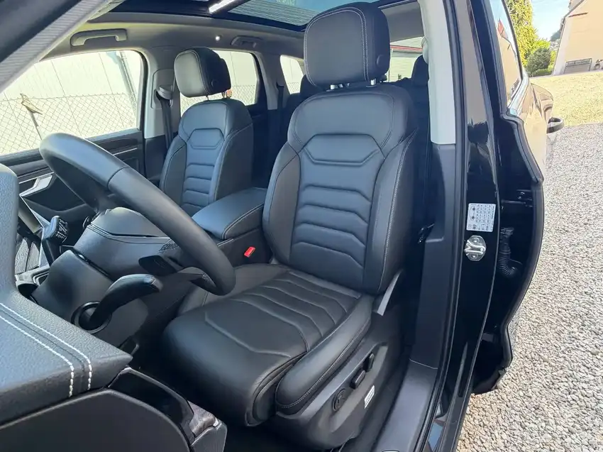 Volkswagen Touareg 3.0 V6 TDI Elegance - Originalfoto 11