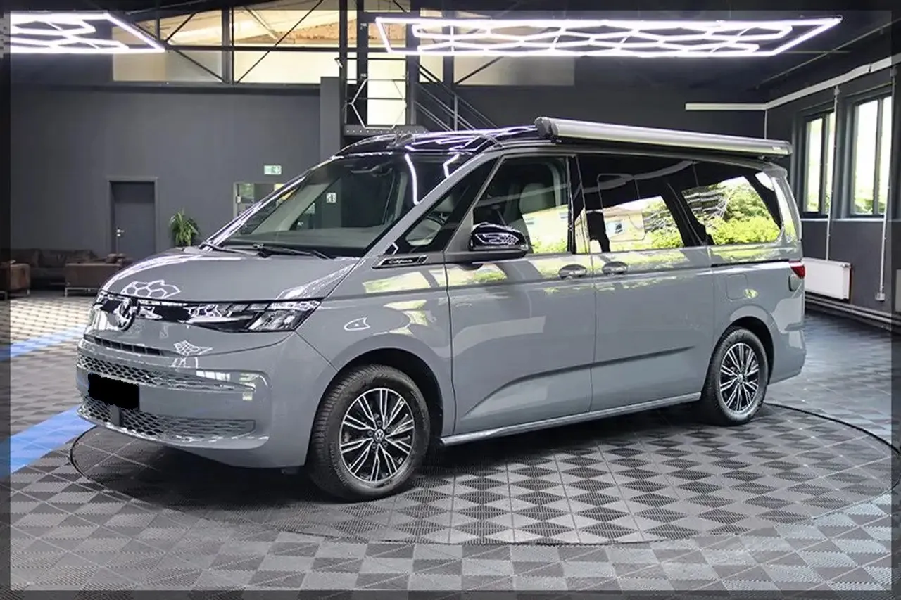 Volkswagen T7 California Coast Hybrid