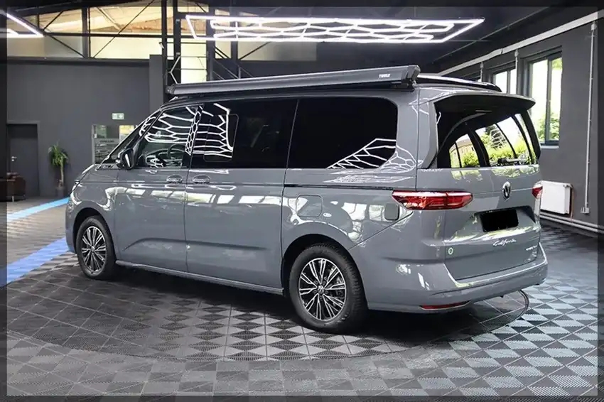 Volkswagen T7 California Coast Hybrid - Originalfoto 7