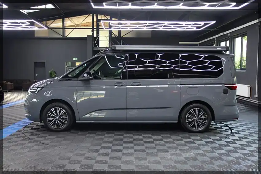 Volkswagen T7 California Coast Hybrid - Originalfoto 9