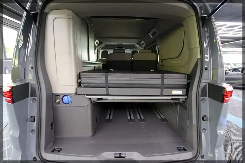 Volkswagen T7 California Coast Hybrid - Originalfoto 13