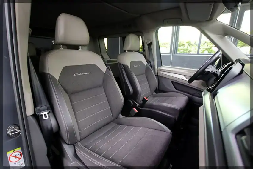 Volkswagen T7 California Coast Hybrid - Originalfoto 15